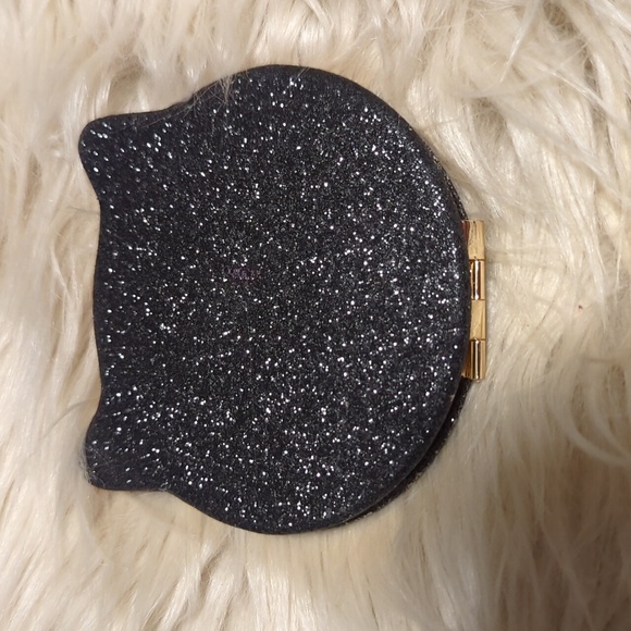 Betsey Johnson black cat pocket mirror - Picture 2 of 3